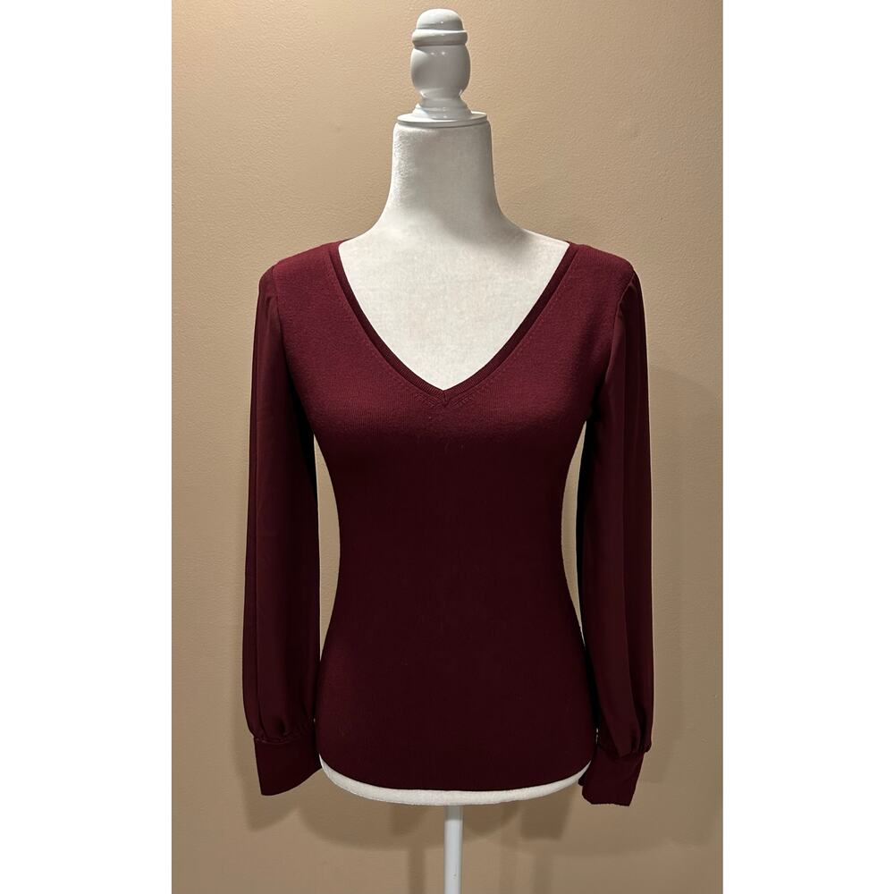 White House Black Market Blouson Sleeve V Neck Burgundy Wine Sweater, Size XS